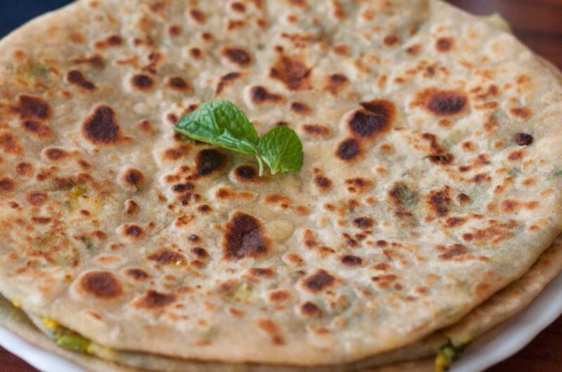 Aloo Paratha Recipe In Hindi | आलू का पराठा