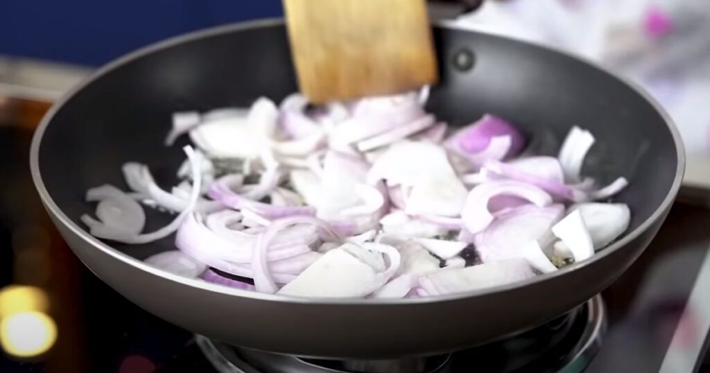 Misal Pav Recipe