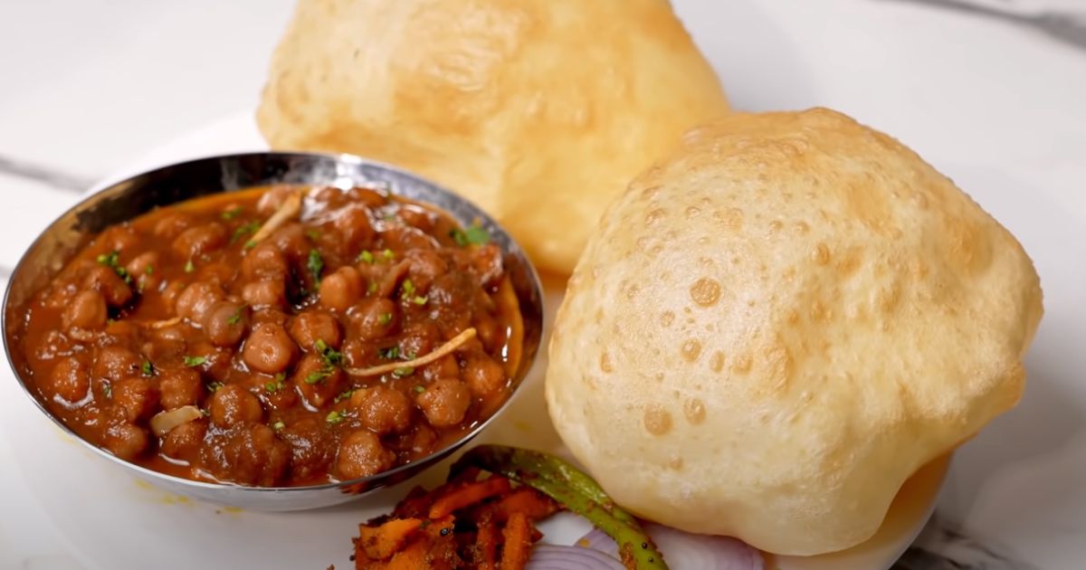 Chole Bhature Recipe In Hindi