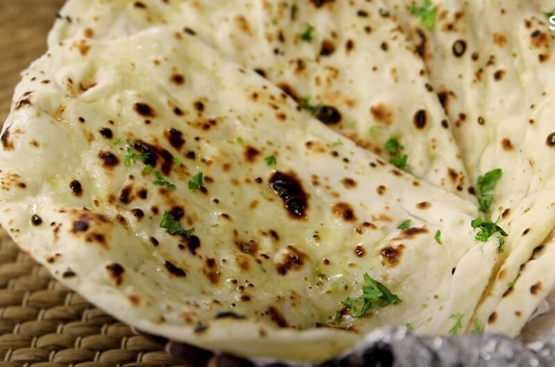 Hotle Style Butter Naan Recipe | बटर नान रेसिपी इन हिंदी