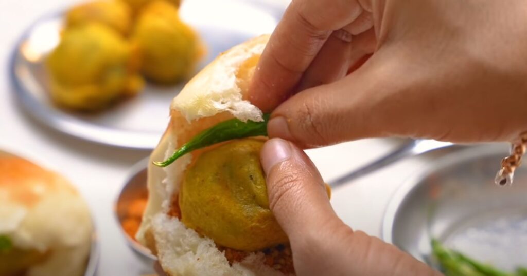 Vada Pav Recipe Mumbai Style